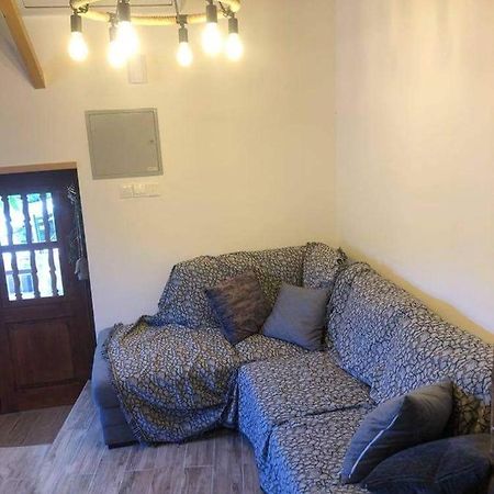 To Spiti Tou Faliari Platanistasa Bagian luar foto