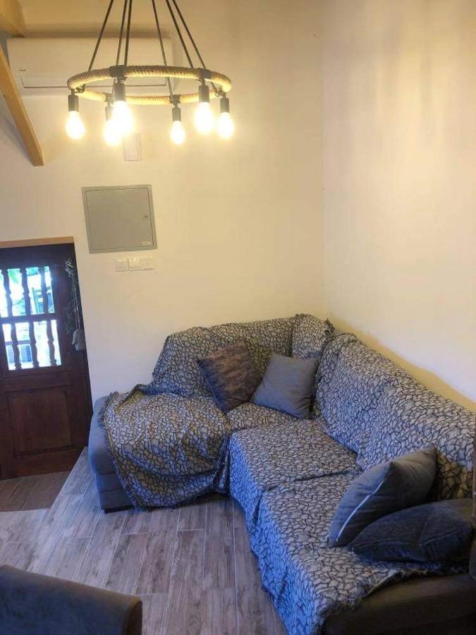 To Spiti Tou Faliari Platanistasa Bagian luar foto